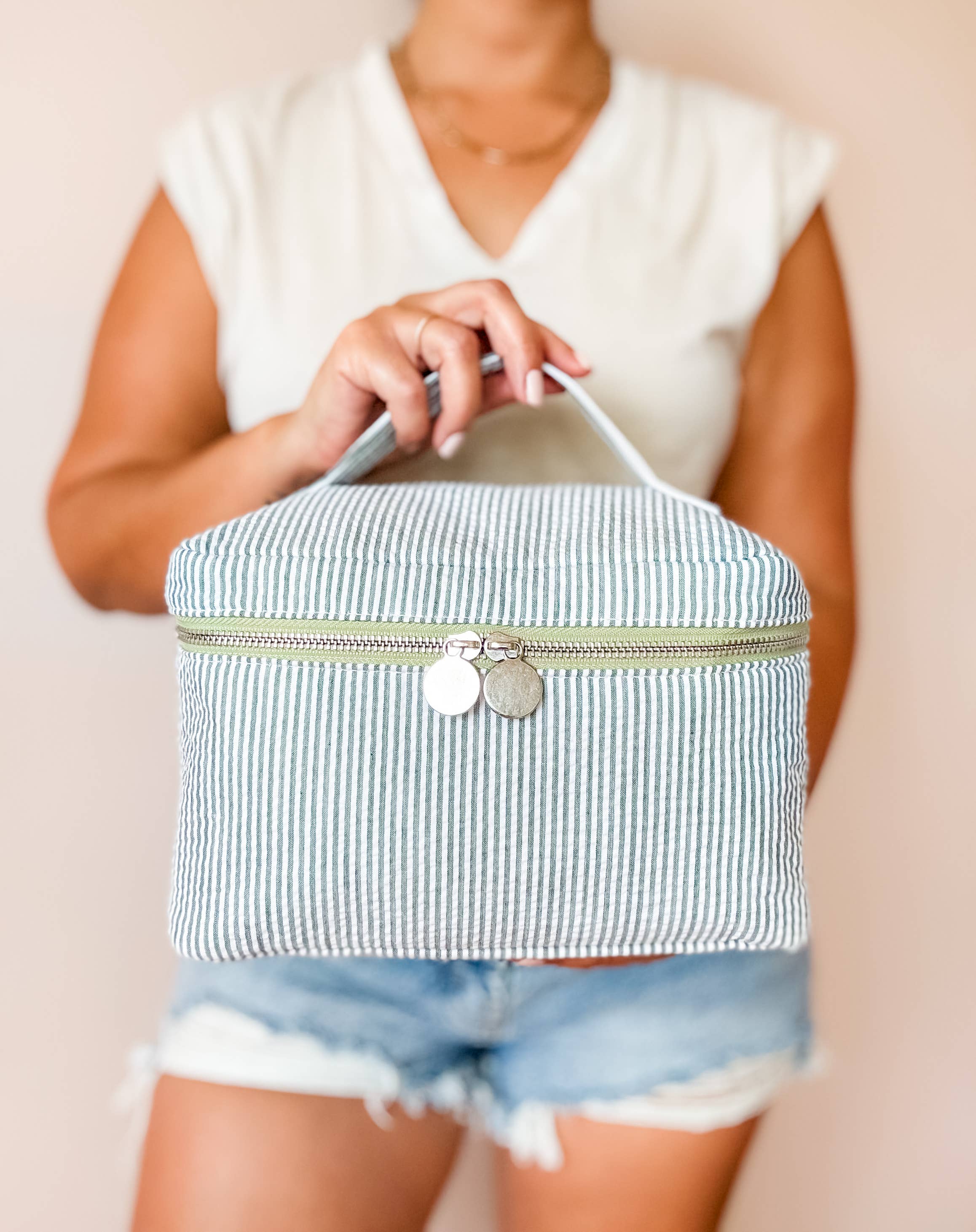 Mugsby - Wholesale Makeup/Cosmetic Bag - Seersucker Spring Bags, Spring Bags, Pastel Cosmetic Bags4