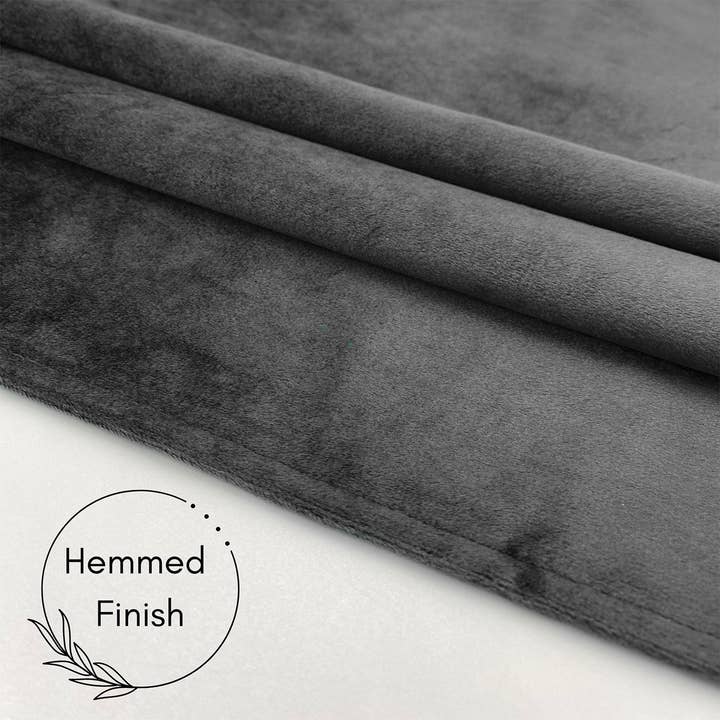 YOUR CHAIR COVERS - Wholesale Dinner & Cloth Napkin - 10 Pack 20 Inch Velvet Cloth Napkins Black