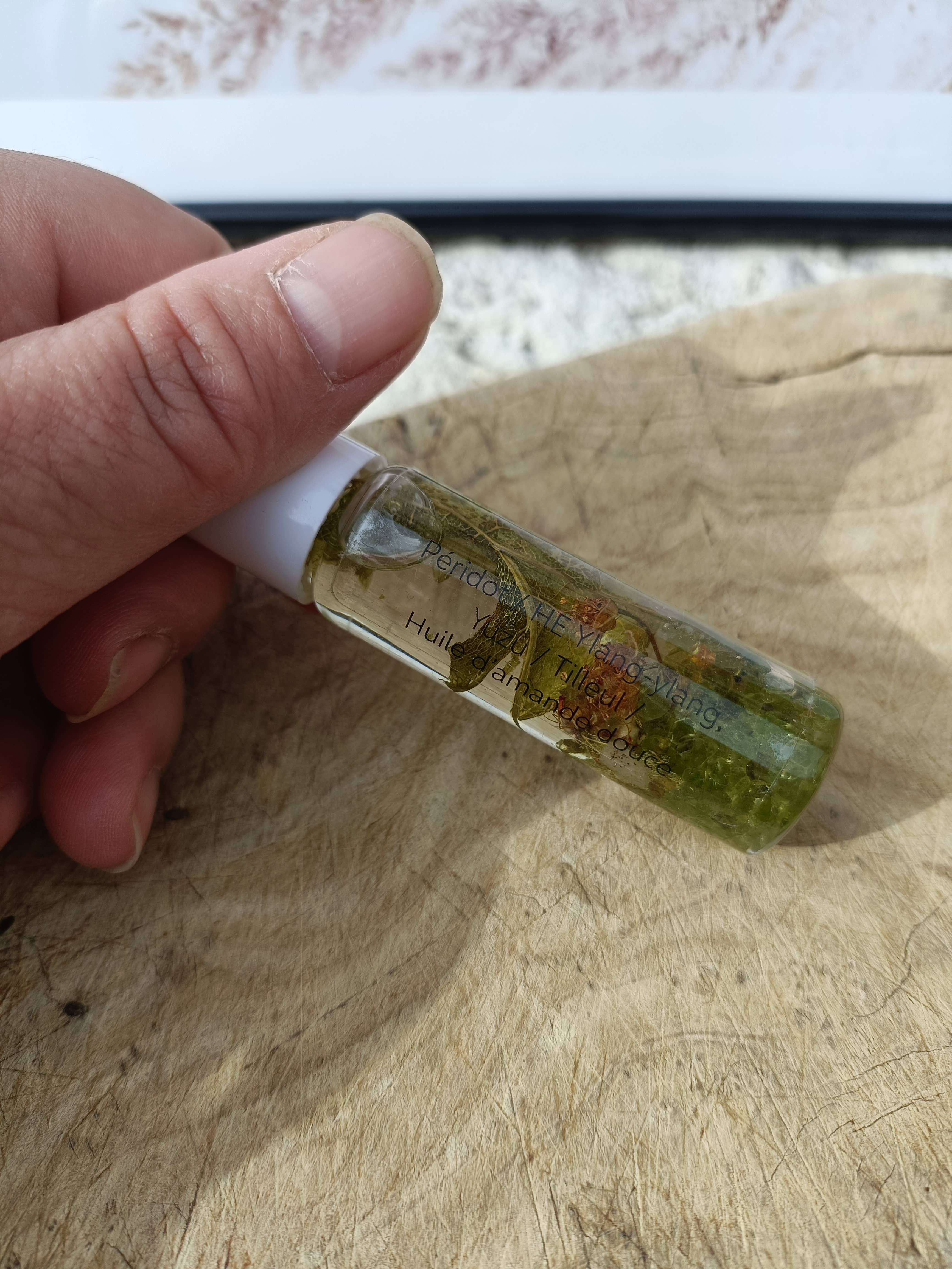 l'alchimie de mailys - Wholesale Essential Oil Roll-On - Natural stone roll-on regulates emotions1