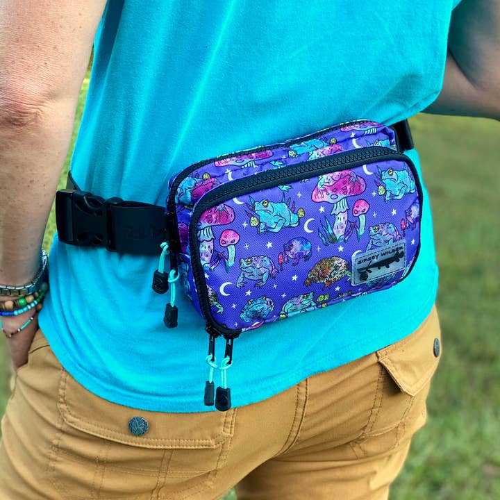 Sipsey Wilder - Wholesale Belt Bag - Women's - Jumping Spiders Wally Pack 13