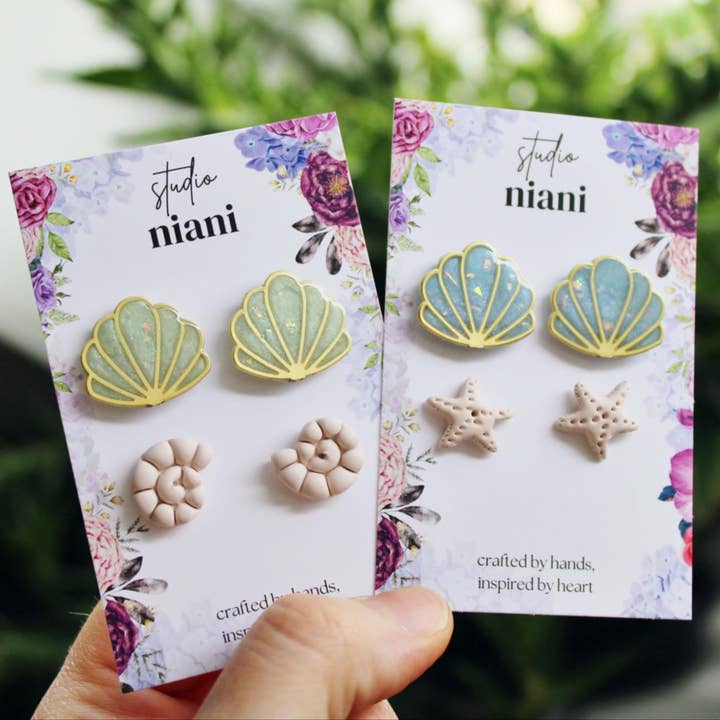 Perlenstecker-Set, Sommer-Ohrstecker, Muschel, Seestern für den Großhandel von Studio Niani