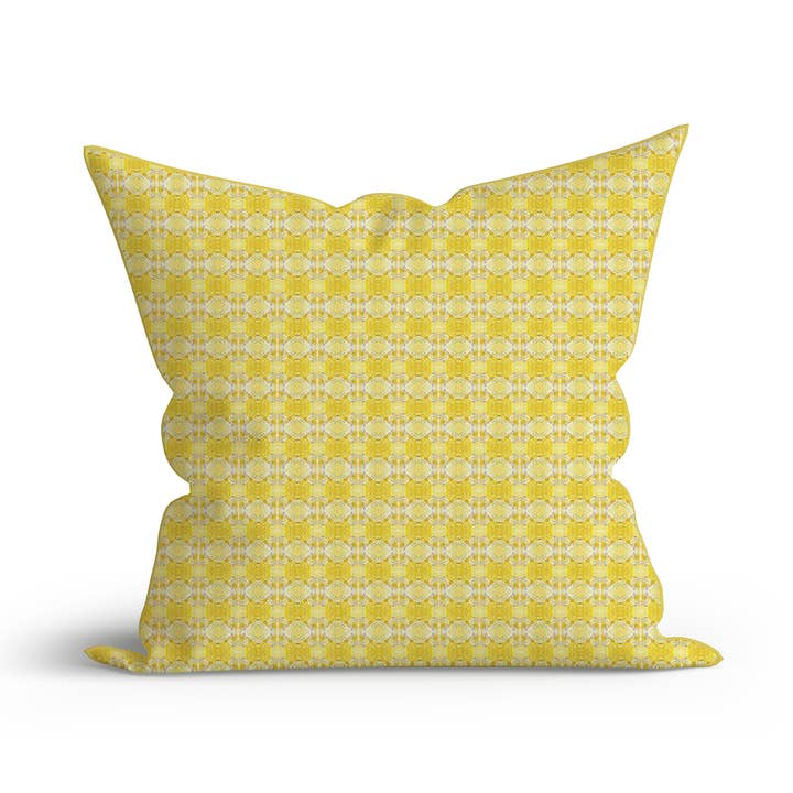 Oreiller en nid d'abeille pour la vente par Cather-Cohen Art