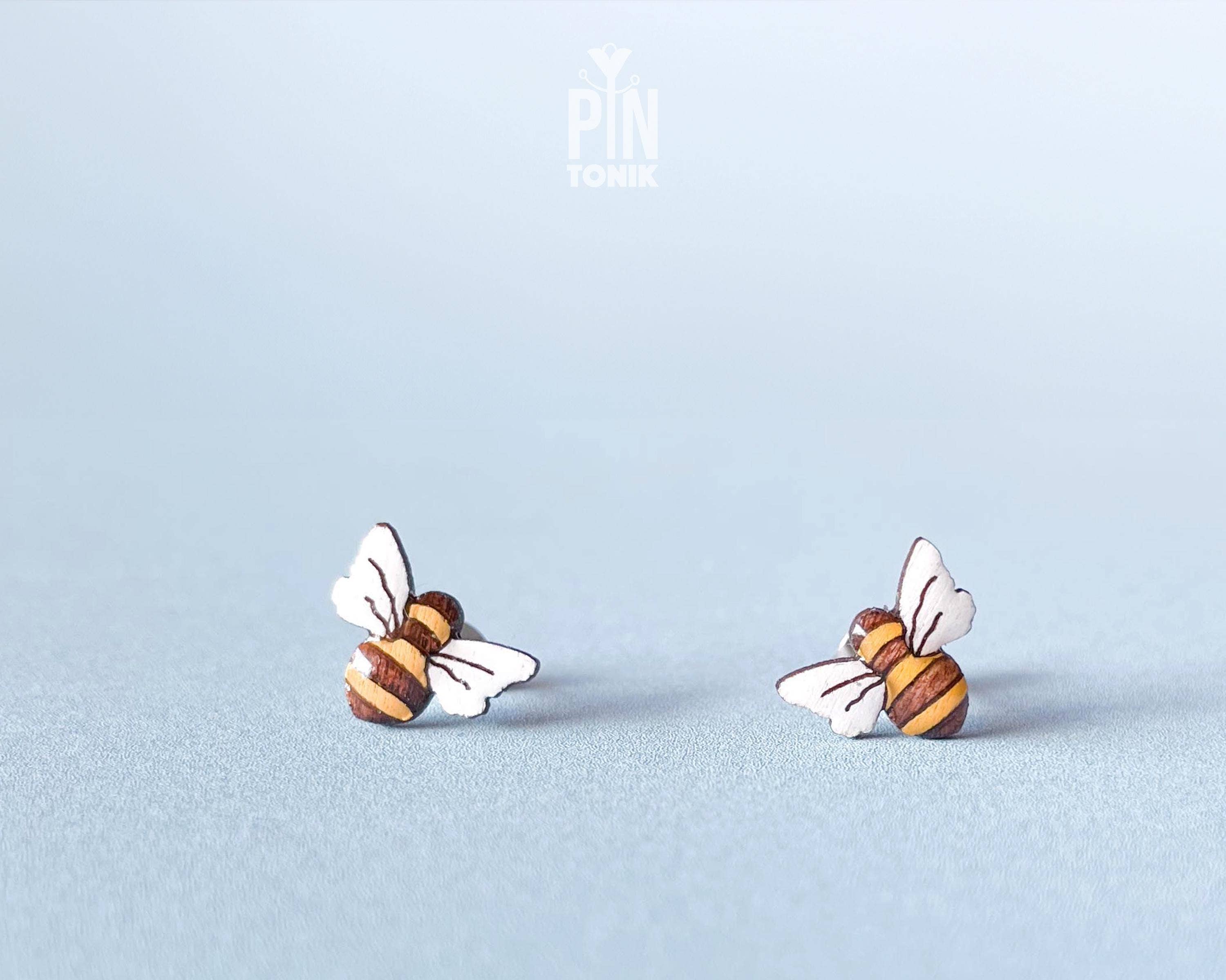 PinTonik – wholesale Stud/post earrings – Wooden Bumble Bee Stud Earrings - Whimsical Bug Jewelry0
