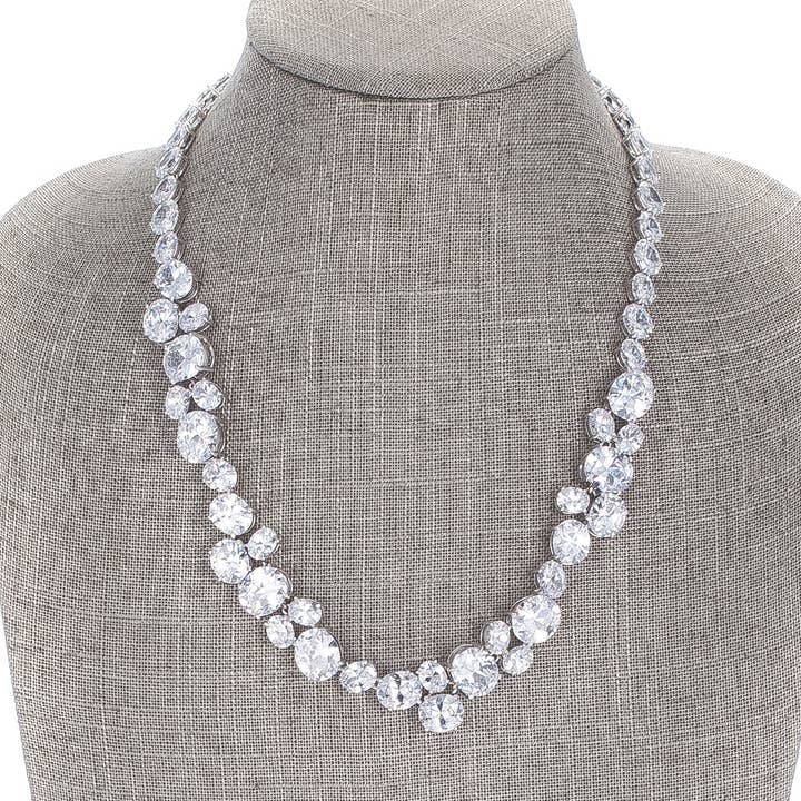 Collier en zircone cubique orné de bijoux pour la vente par JGoodin