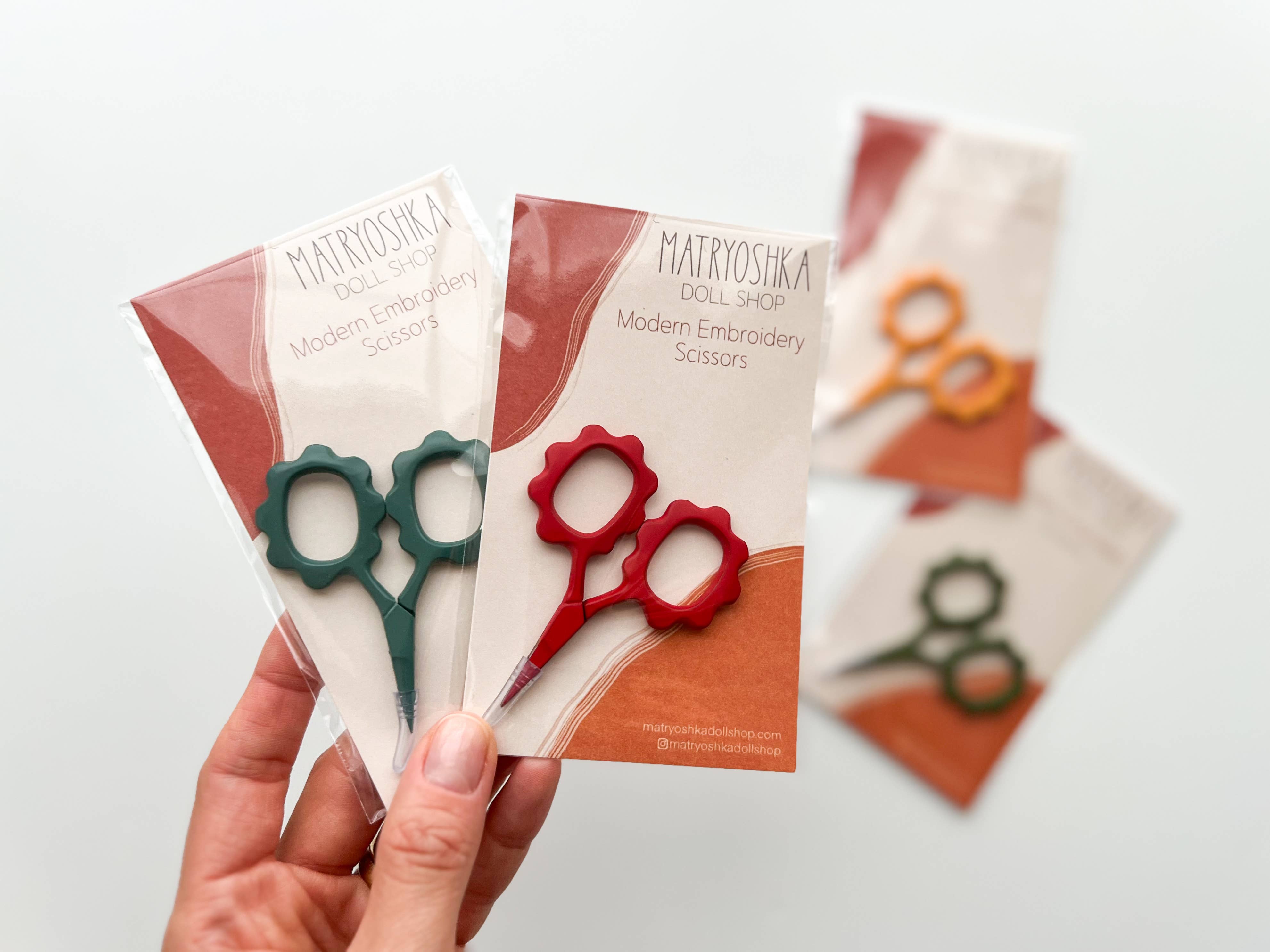 Matryoshka Doll Shop - Wholesale Scissors - Small Flower scissors, tiny embroidery scissors11