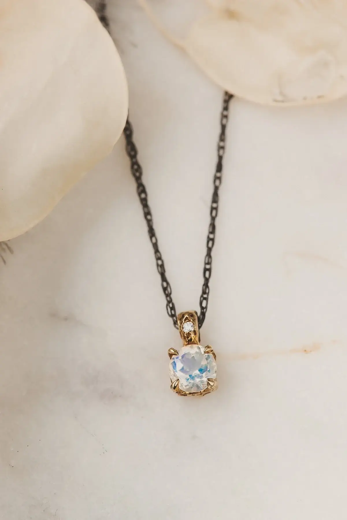 Lacee Alexandra Jewelry – wholesale Pendant/charm necklace – Solid Gold Moonstone Necklace6