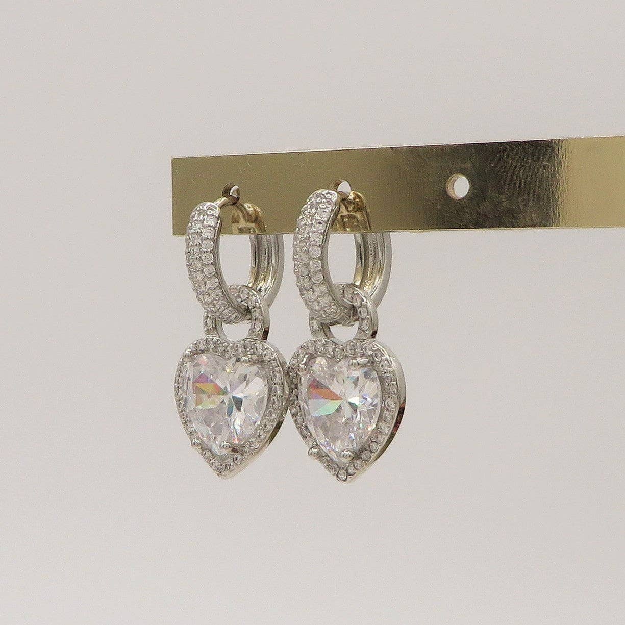 Daemon srls - Wholesale Hoop Earrings - AURORA HOOPS ~ Orecchini mini cerchi zirconati FULL in Cubic Zirconia a forma di cuore20