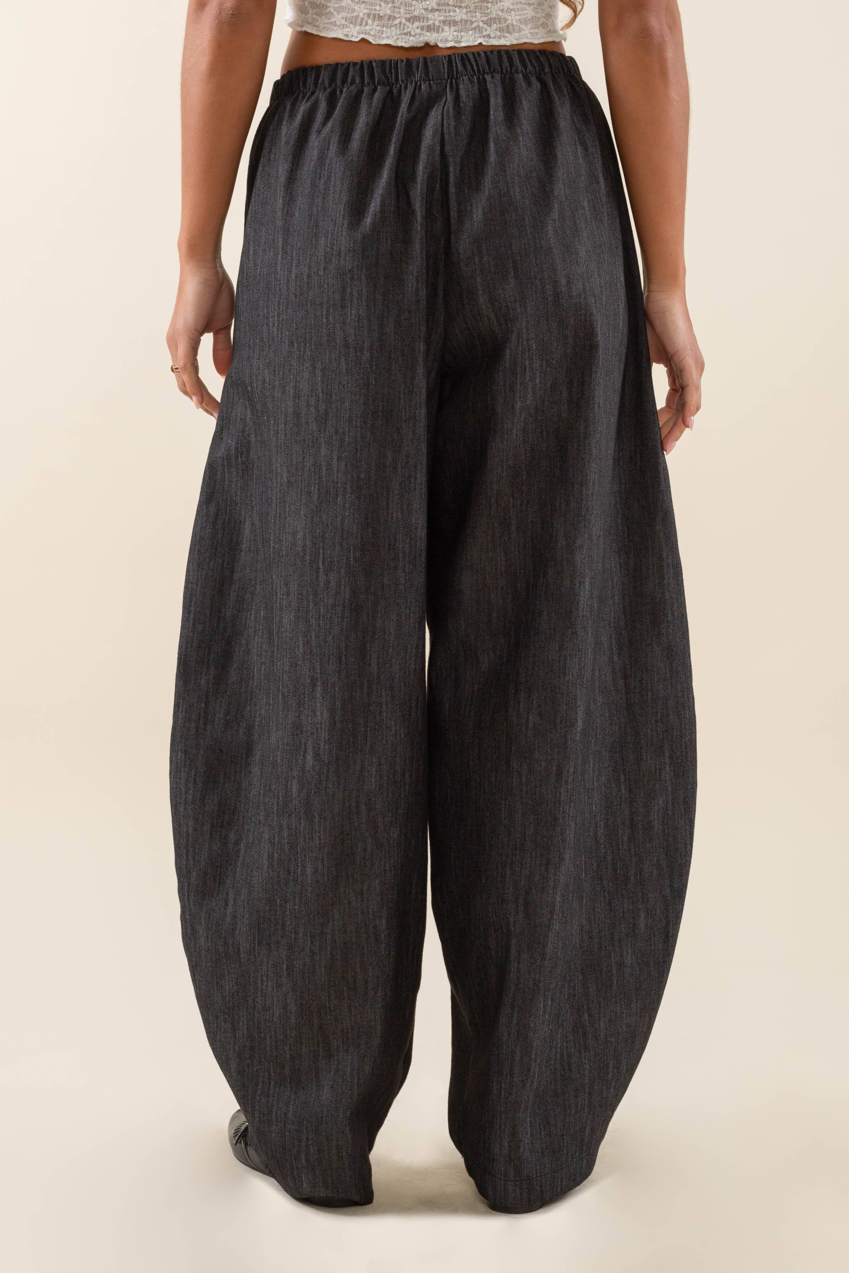 Noir Pantalon lanterne long en jean en coton mélangé en vente sur Faire3