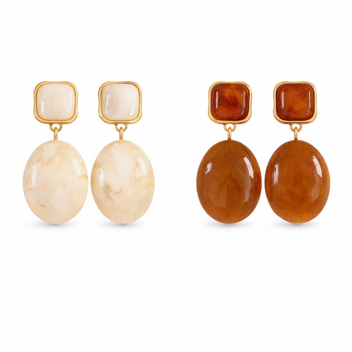 La boucle d'oreille pendante Taormina pour la vente par The Perfect Hoop