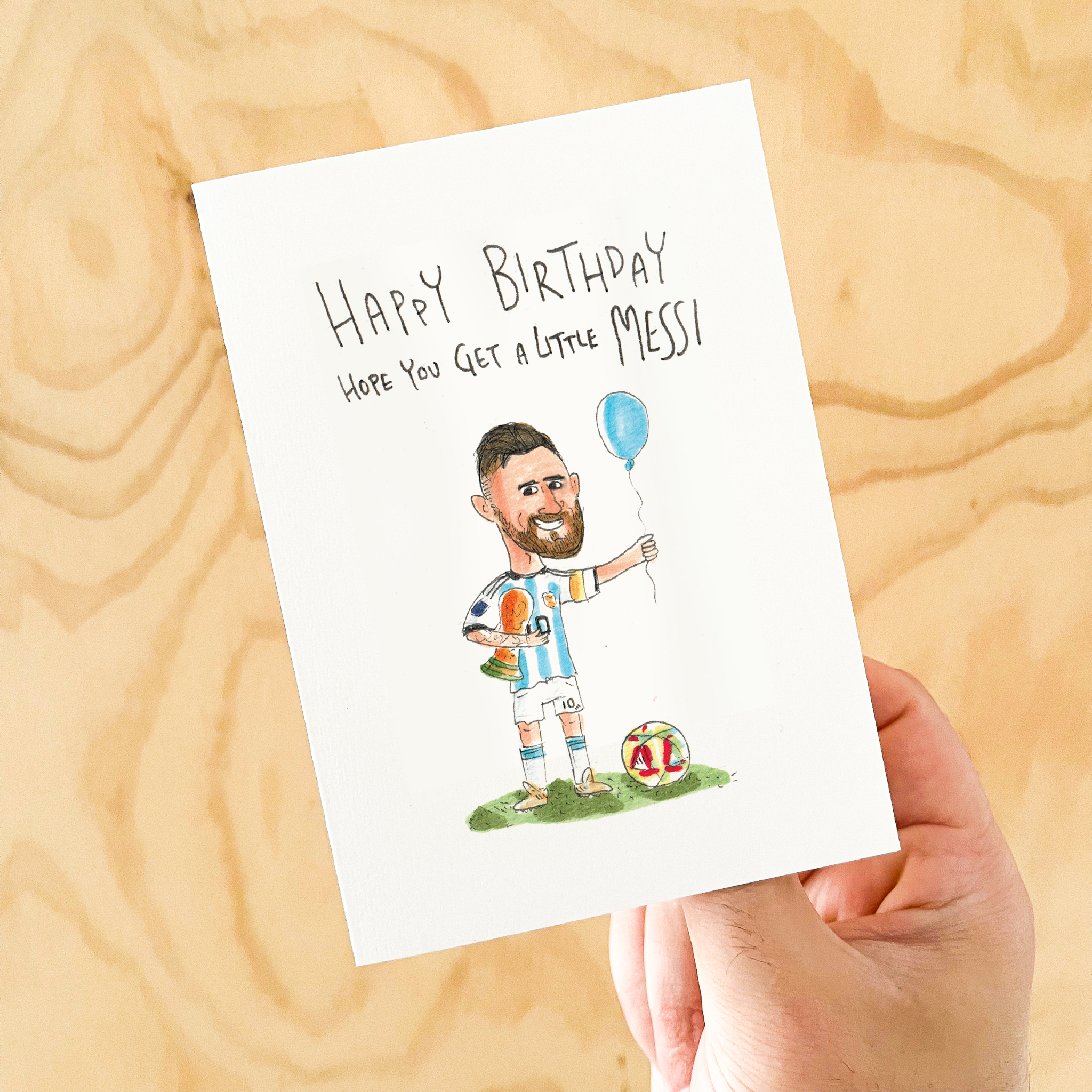 Well Drawn – Engroshandel Fødselsdagskort – Tillykke med fødselsdagen, håber du får lidt Messi6