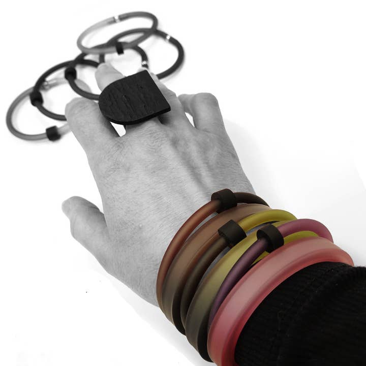 Charge of 6 zweifarbige Gummibänder LETZTE Chance für den Großhandel von ALEX+SVET