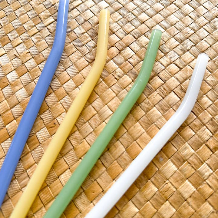 Oak Shore Collective LLC - Wholesale Drinking Straw - 8" Tinted Bent Glass Straw3