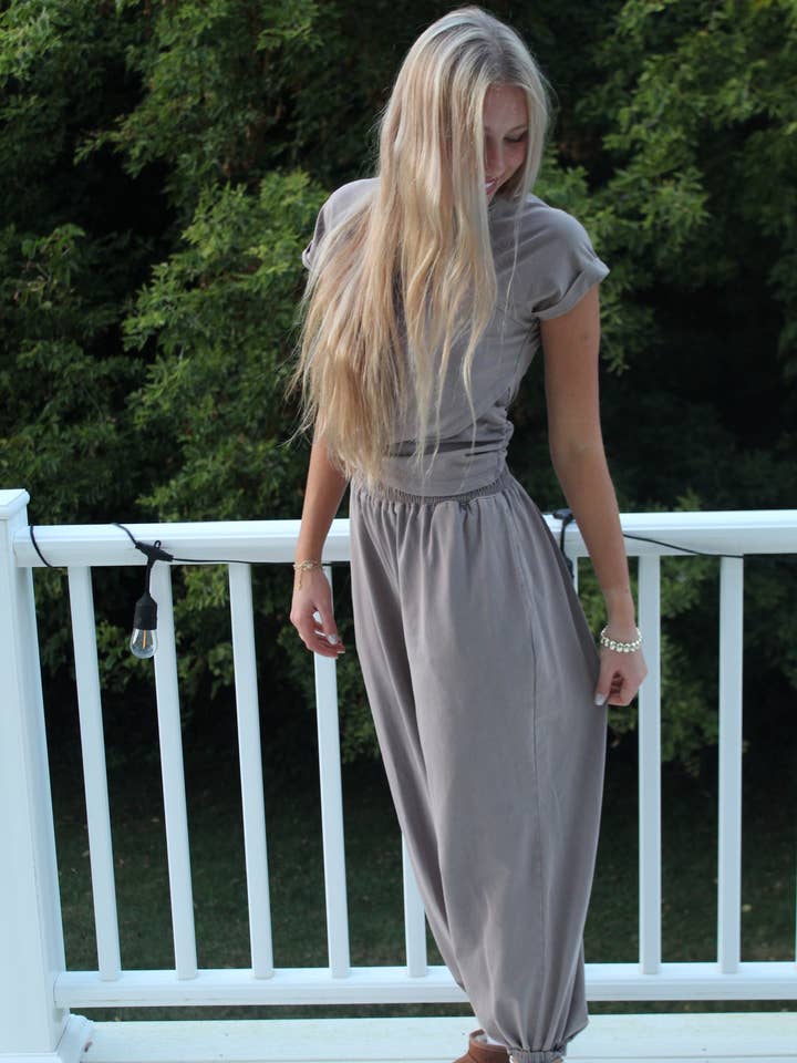 Attire Focus - Wholesale Lounge Set - Women's - Women's Crossover Mineral Washed Two-Piece Set 2