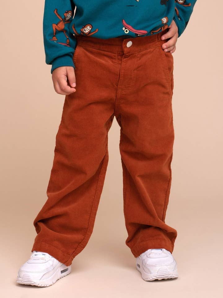 Pantalon en velours côtelé marron pour enfants - Unisexe, chaud et léger pour la vente par Rapozza