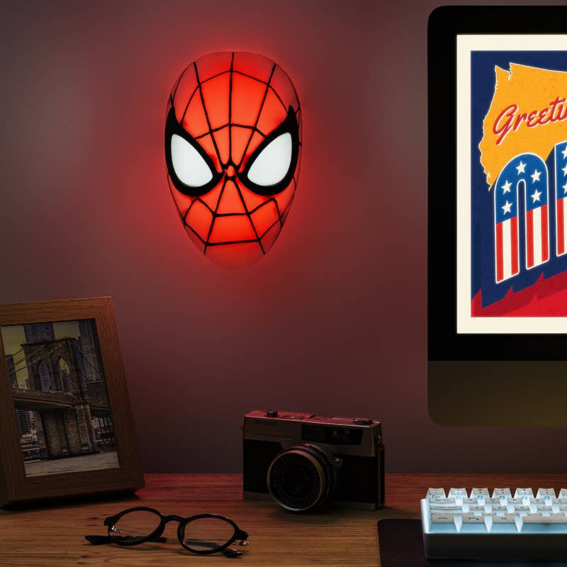 Paladone - Wholesale Night Light - Spiderman Mask Light