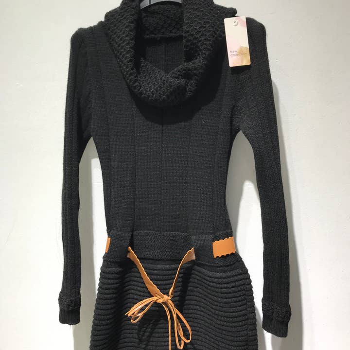 ref 2225 long sweater with belt for wholesale by Only Yuan