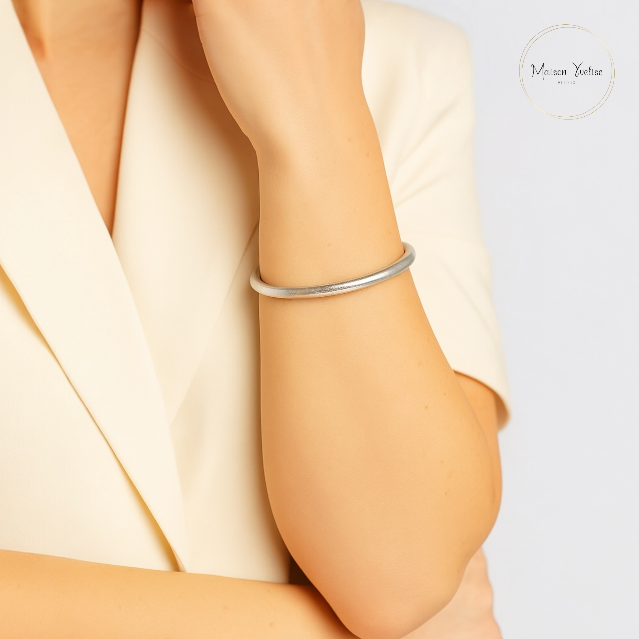 Maison Yvelise - Wholesale Bangle Bracelet - Silver Blessed Kumlaï Thai Buddhist Bangle3