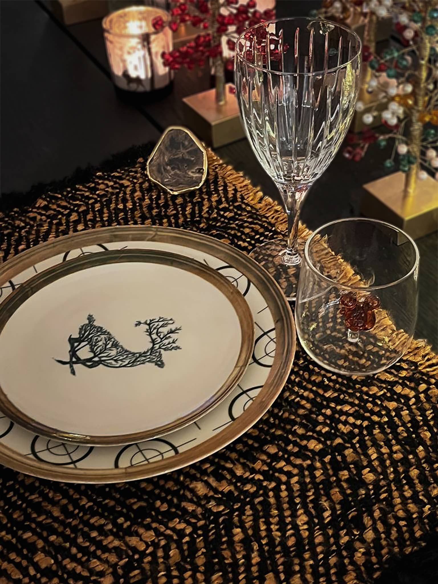 JF The Reborn Home - Vente Assiette - Assiette avec motif cerf en arbre en porcelaine hôtelière0