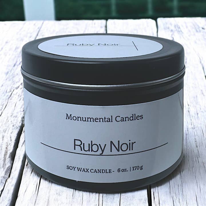 Tarros de hojalata negro mate Ruby Noir de 6 oz para venta al por mayor de Monumental Candles LLC