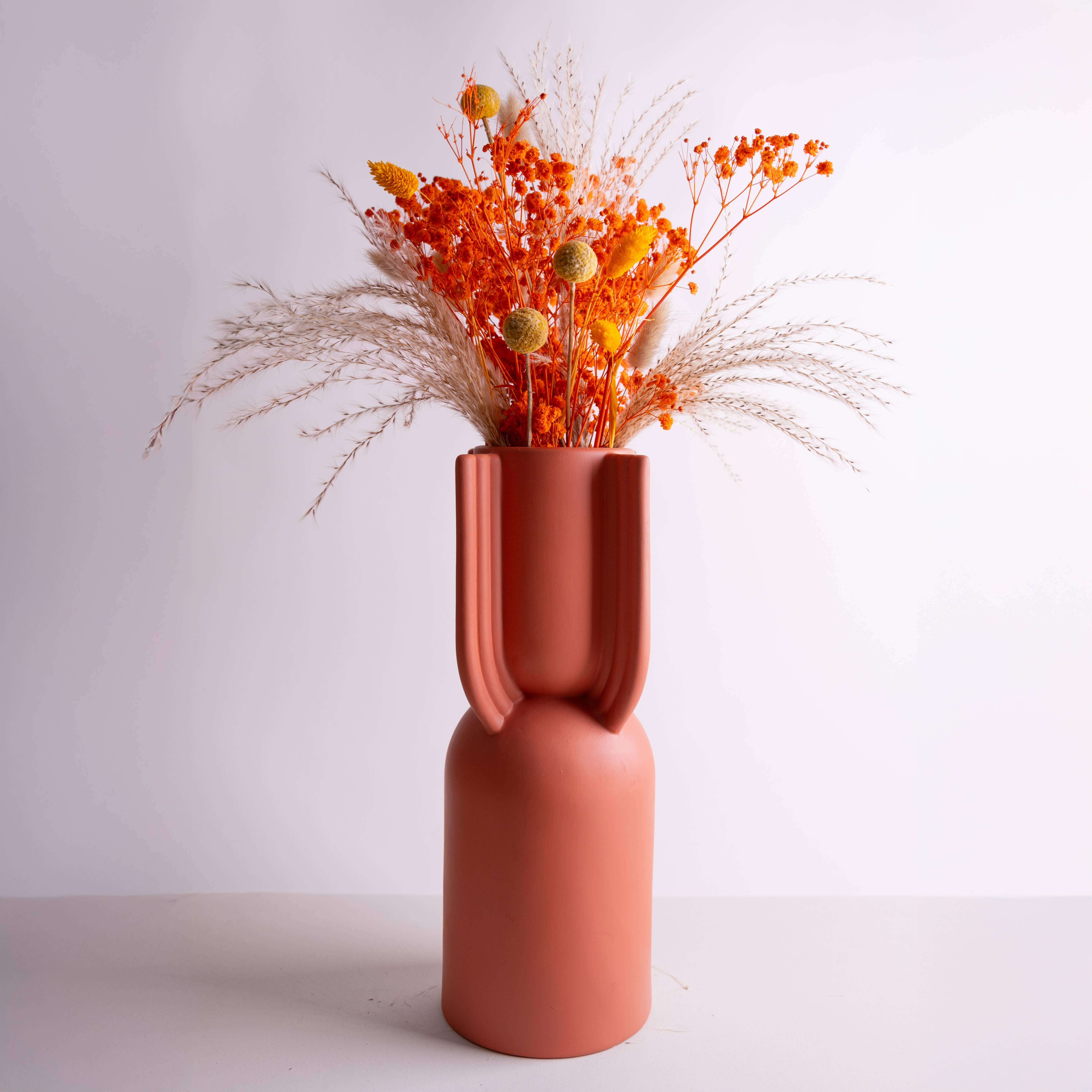 Yogiris – Engroshandel Vase – Håndlavet terrakottavase til indendørs brug med høj kvalitet og nordisk design5