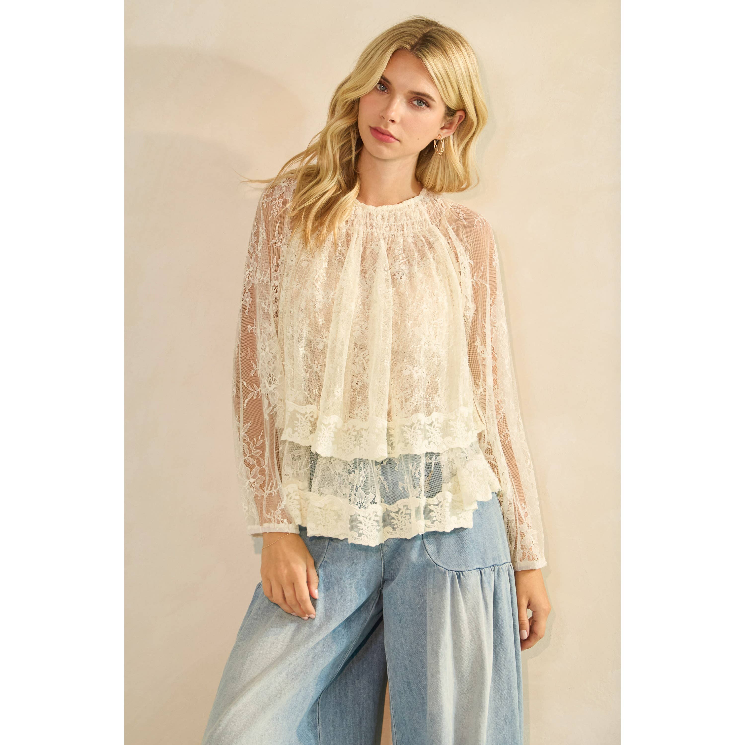 Veveret – Großhandel Tunika – Damen – Rüschen-Spitzen-Top mit langen Ärmeln4