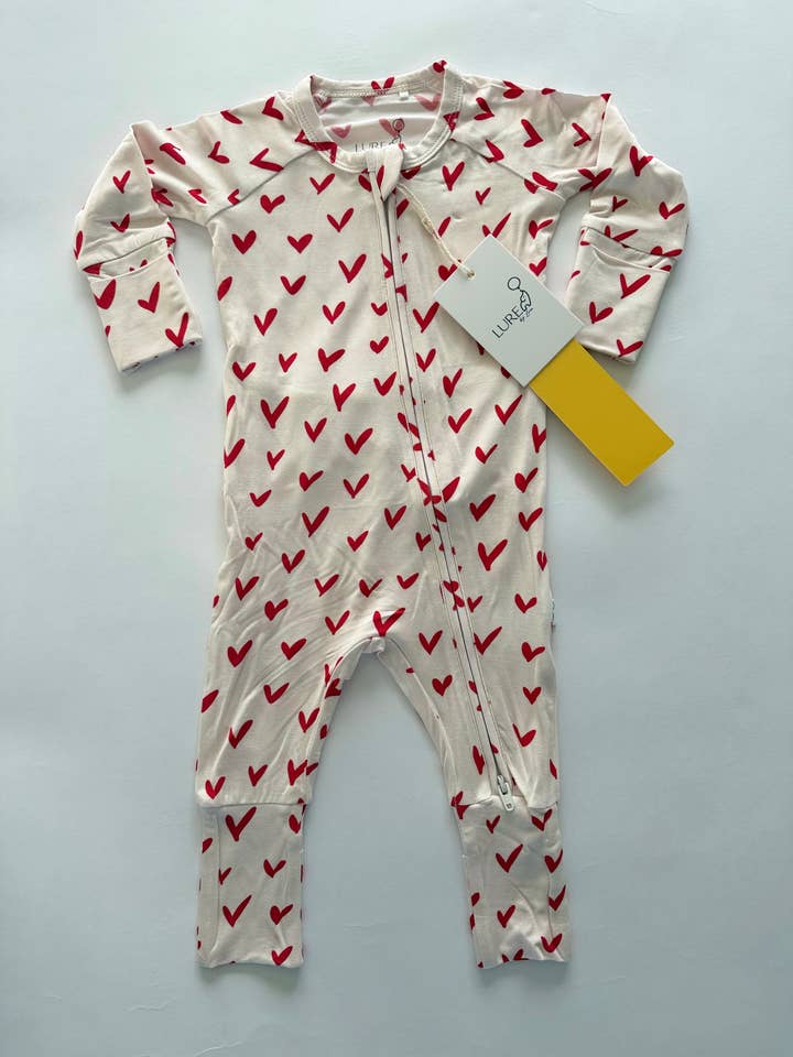 LURE by Lina - Wholesale Sleepsuit - Baby - Heart Confetti ❤️4