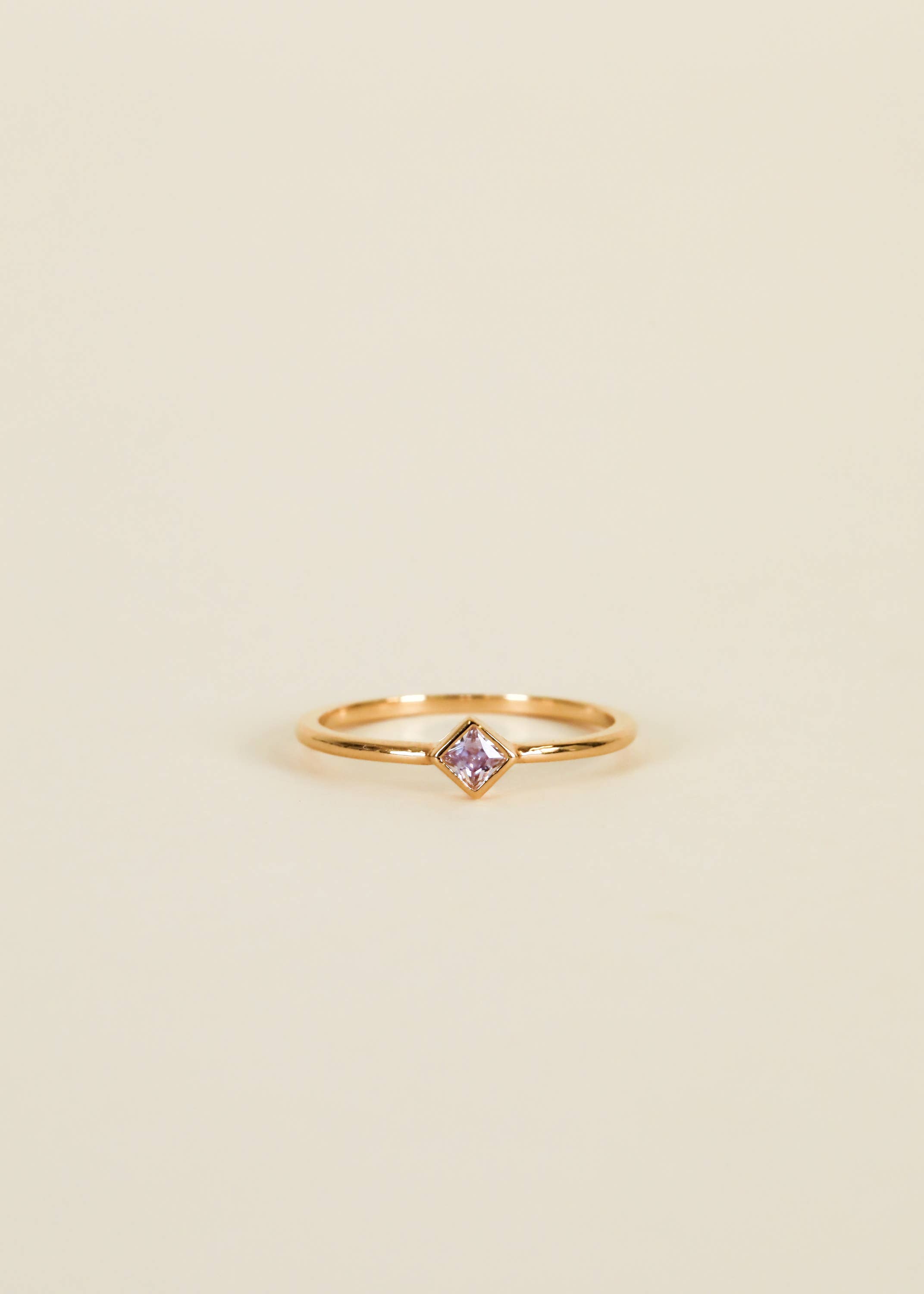 JaxKelly - Wholesale Single Stone/Solitaire Ring - Gold Rings - Diamond Stud Lavender
