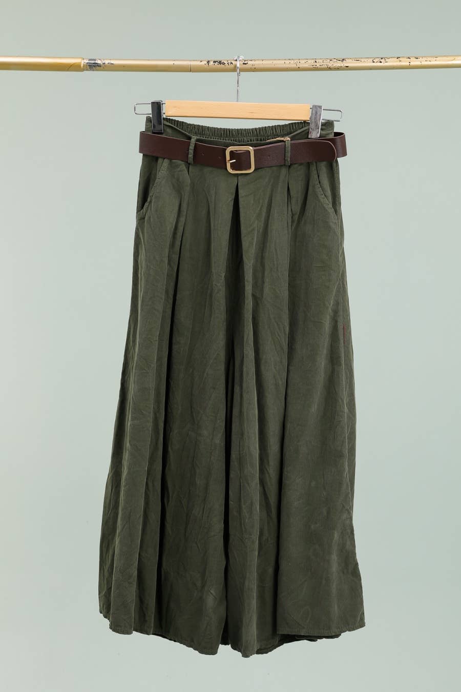 LÉA & LUC - Wholesale Pants - Women's - Cotton velvet trousers with belt REF. 365221