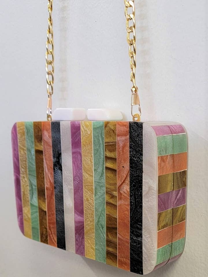 BORSA A TRACOLLA IN LEGNO/ACRILICO ARCOBALENO A RIGHE per la vendita all'ingrosso da parte di Ricki designs
