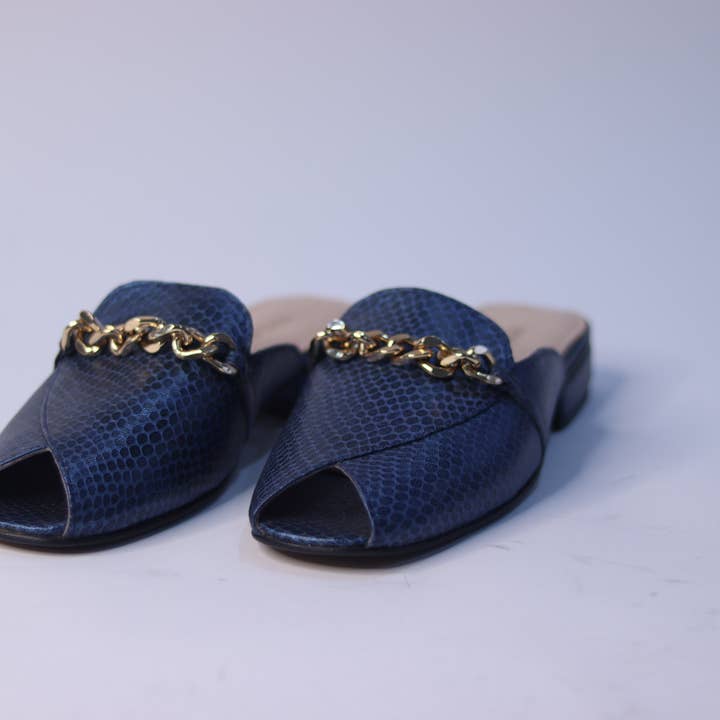 Palmier lunaire bleu Nyashii pour la vente par Nyashii