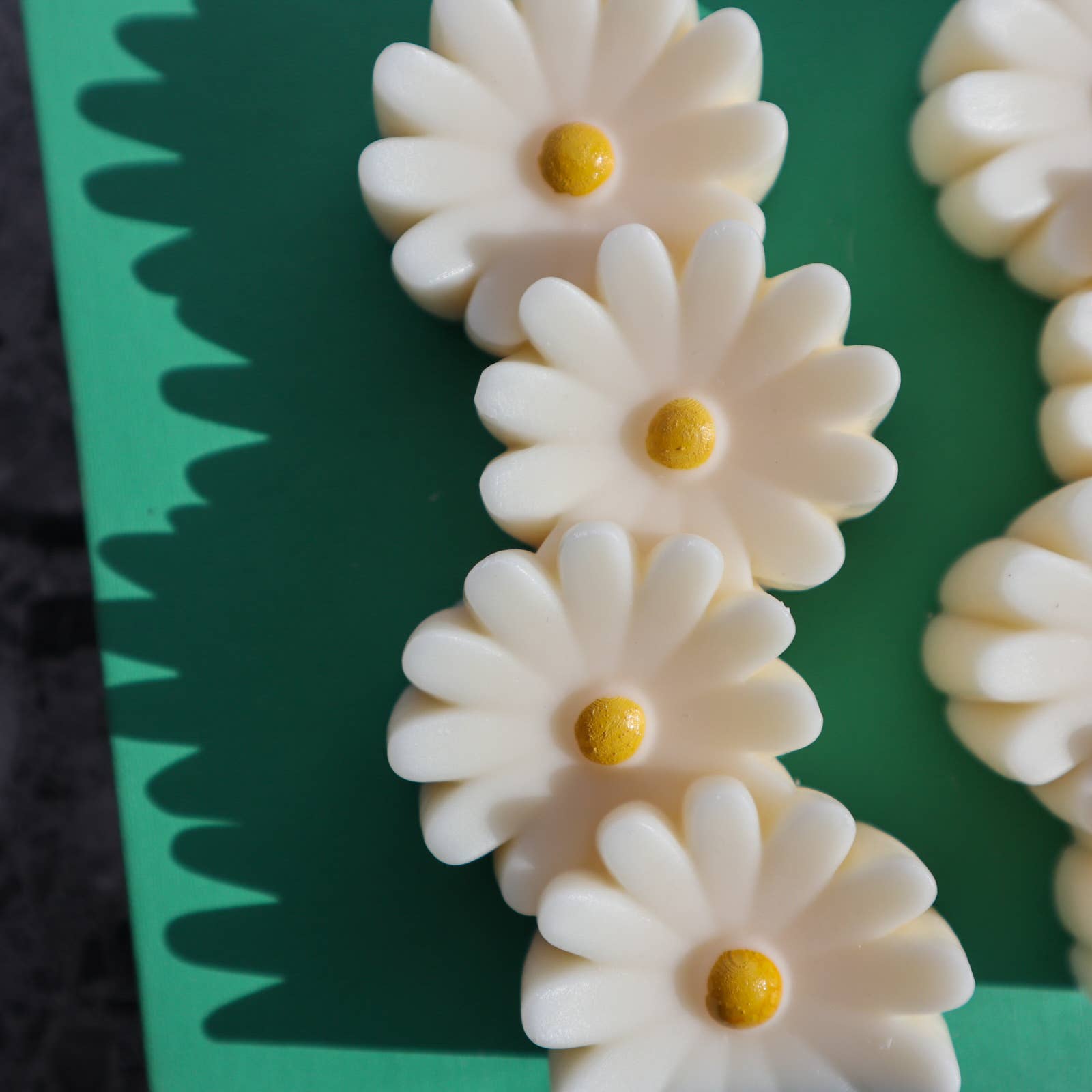 Drop Dead Candles - Wholesale Novelty Candle - Daisy Flower Pillar Candle6