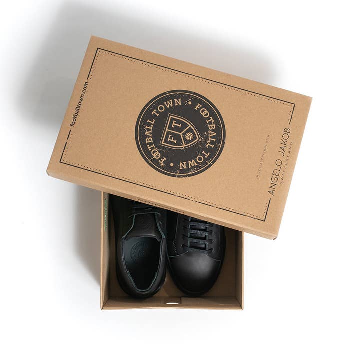 Football Town - Wholesale Lifestyle Sneakers - Men's - Sneaker Town (Black/Black)4