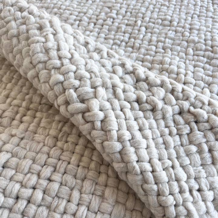 CHACO Goods - Wholesale Throw Blanket - Wool Throw – Natural (100% Hand-Dyed Sheep Wool)2