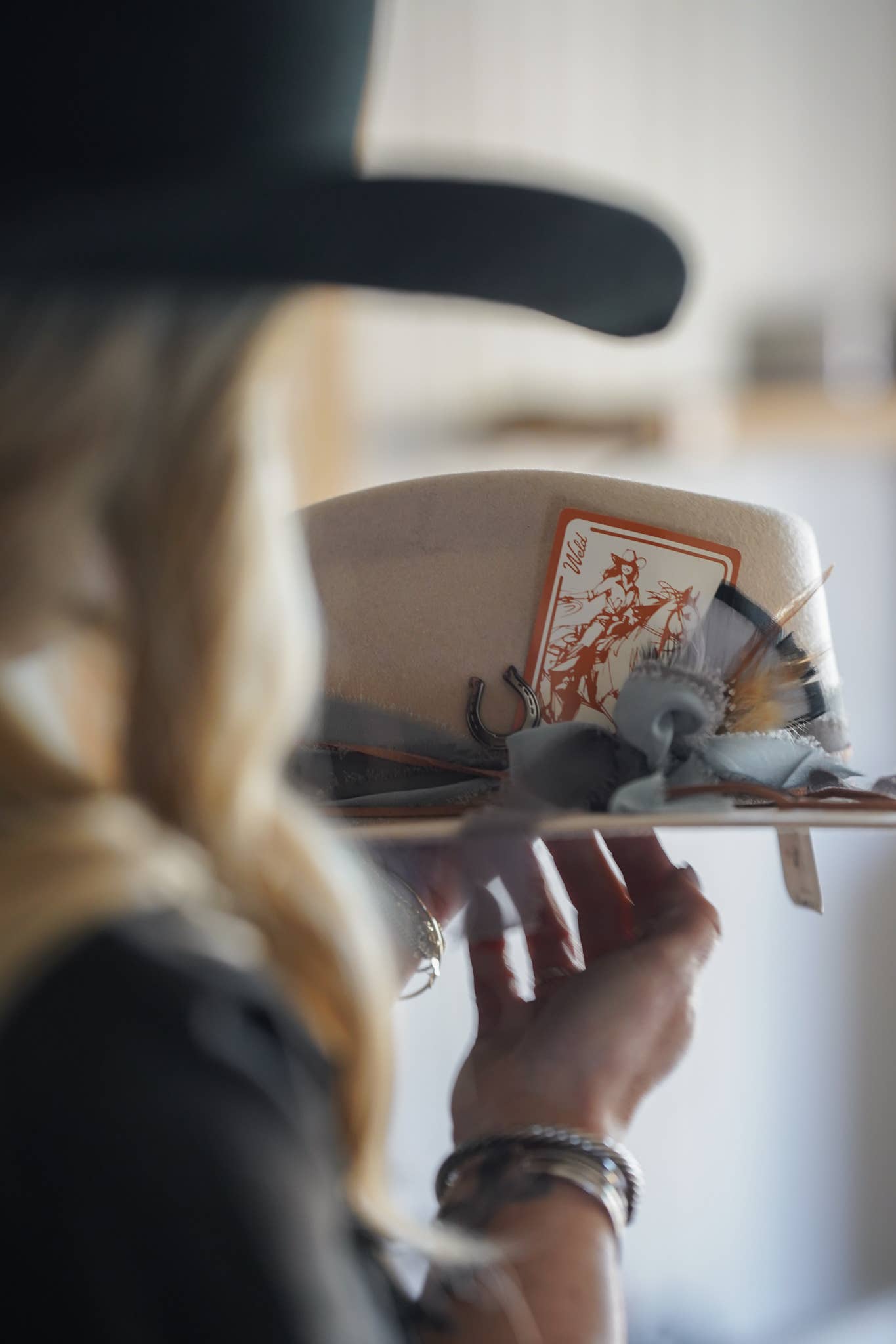 Weld + Wool - Wholesale Hat Accessory - Women's - Fixin Kit - The Signature Cowgirl6