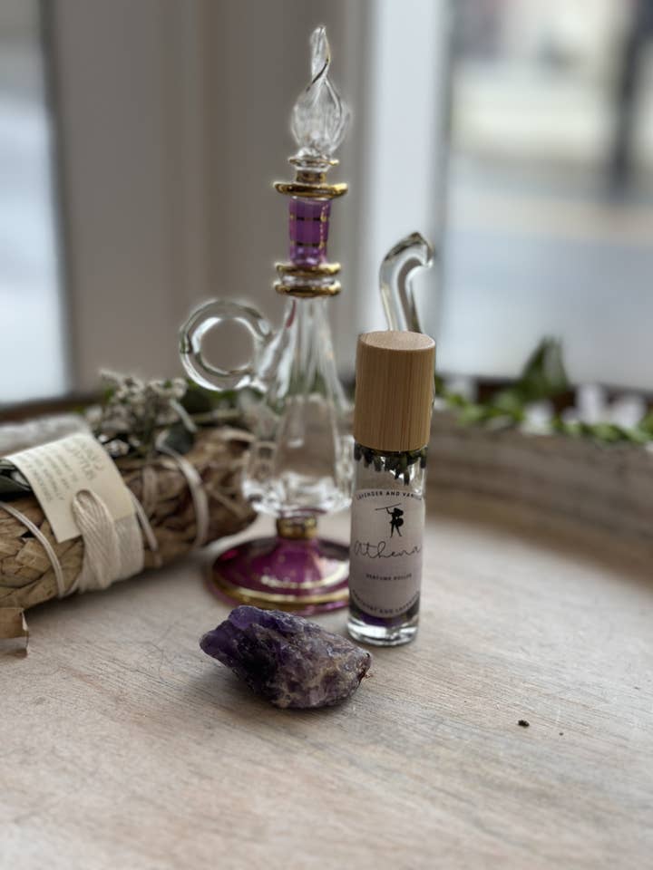 Rullo profumato Athena Goddess per la vendita all'ingrosso da parte di Sage & Stone Apothecary