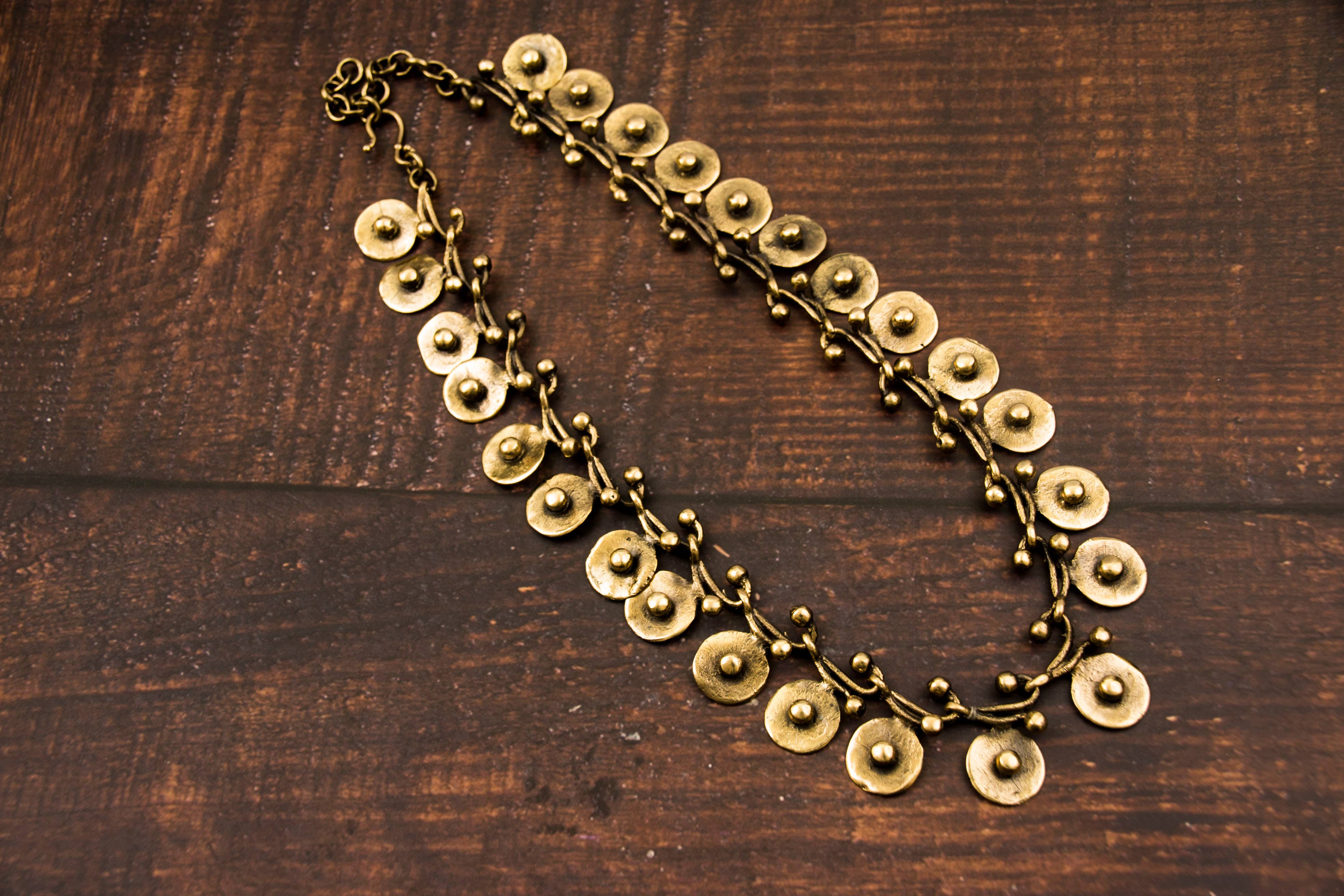 Silk Wool and Bijoux – wholesale Bib necklace – Bronze Pebbles Necklace2