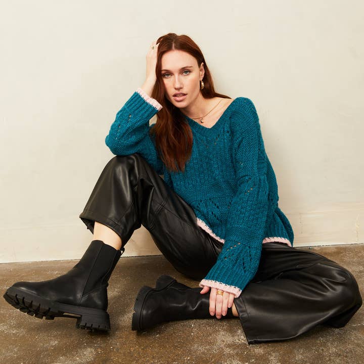 Cara & The Sky - Wholesale Knit Sweater - Women's - Zoe Pointelle V Neck Wide Sleeve Jumper - Teal6