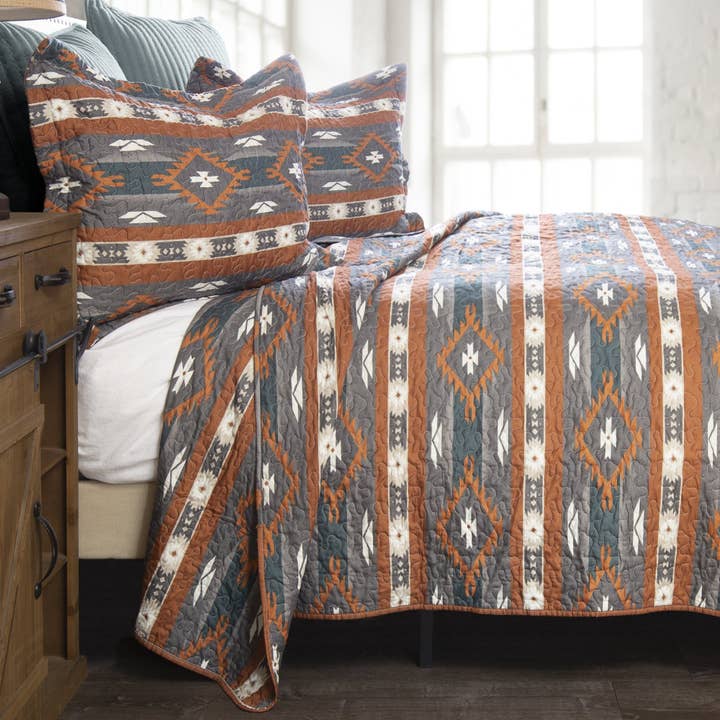 Carstens, Inc. - Wholesale Bedding Set - Wrangler® Checotah Quilt Set1