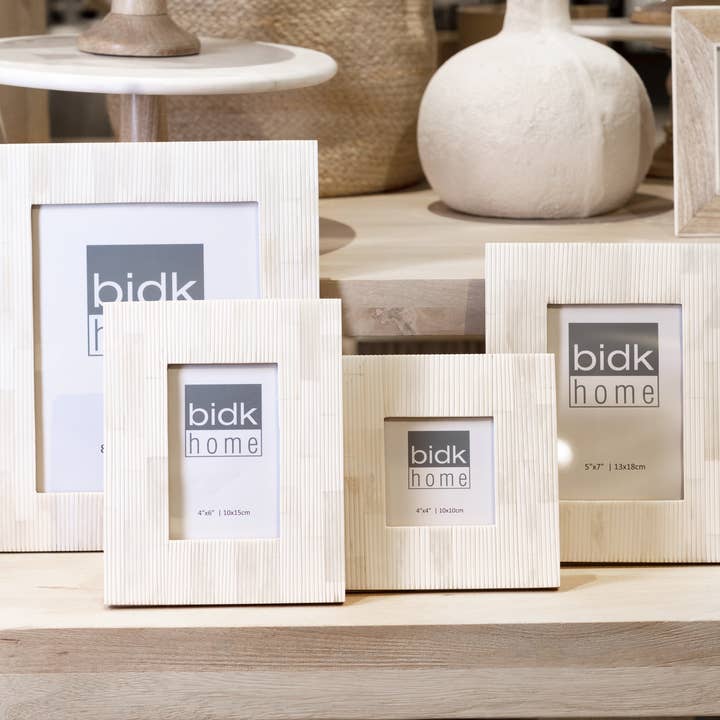BIDKhome - Wholesale Picture Frame - 4x6” Carved Bone Picture Frame4