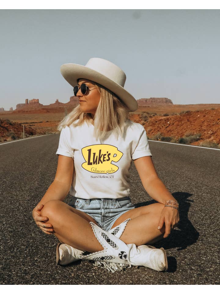 Uncommon Label - Wholesale Screen Printed T-Shirt - Women's - Luke's Diner Gilmore Girl Adult Tee