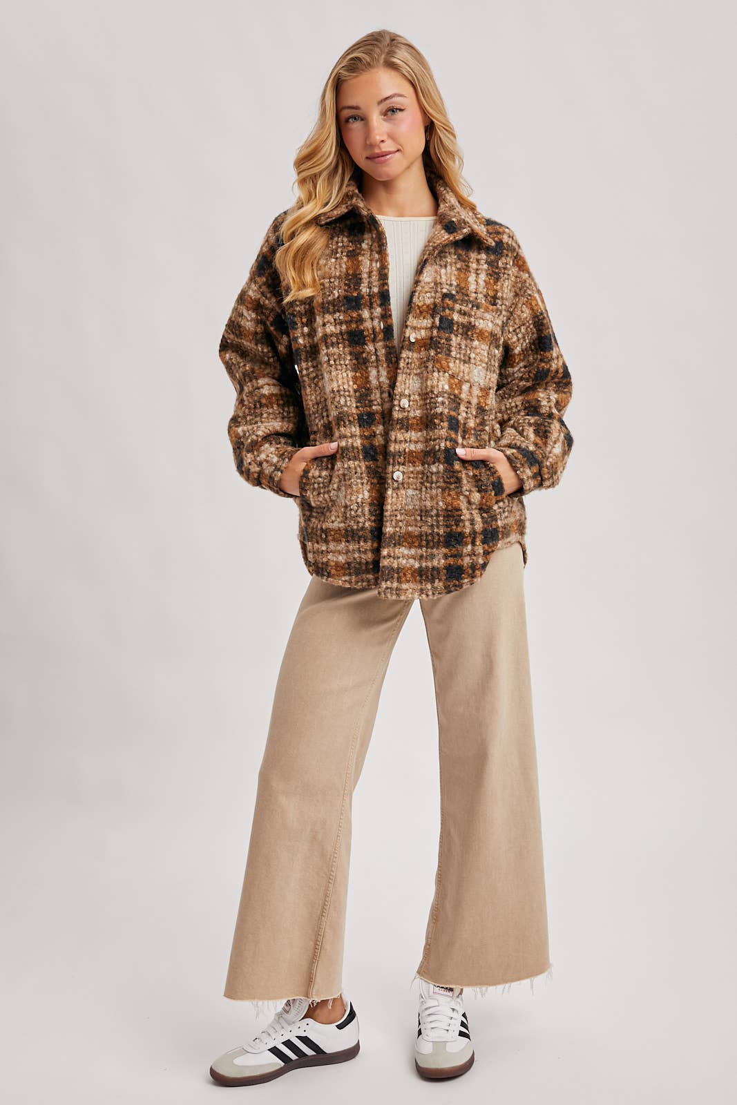 Bluivy - Wholesale Shirt Jacket/Shacket - Women's - BUTTON DOWN BOUCLE PLAID SHACKET WITH POCKETS16
