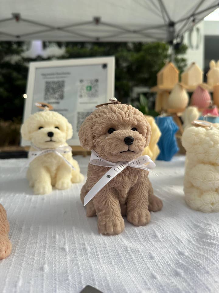 Puppy Candle for wholesale by Elizabeth’s Candles