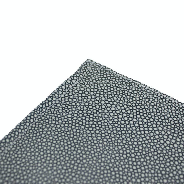 Signature Home Collection GmbH – wholesale Table runner – Table runner, stingray skin look, blue, 150 cm long, artificial leather