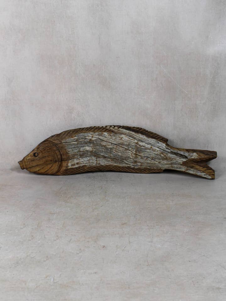 Pez tallado a mano en madera flotante - 116,2 para venta al por mayor de Botanical Boys