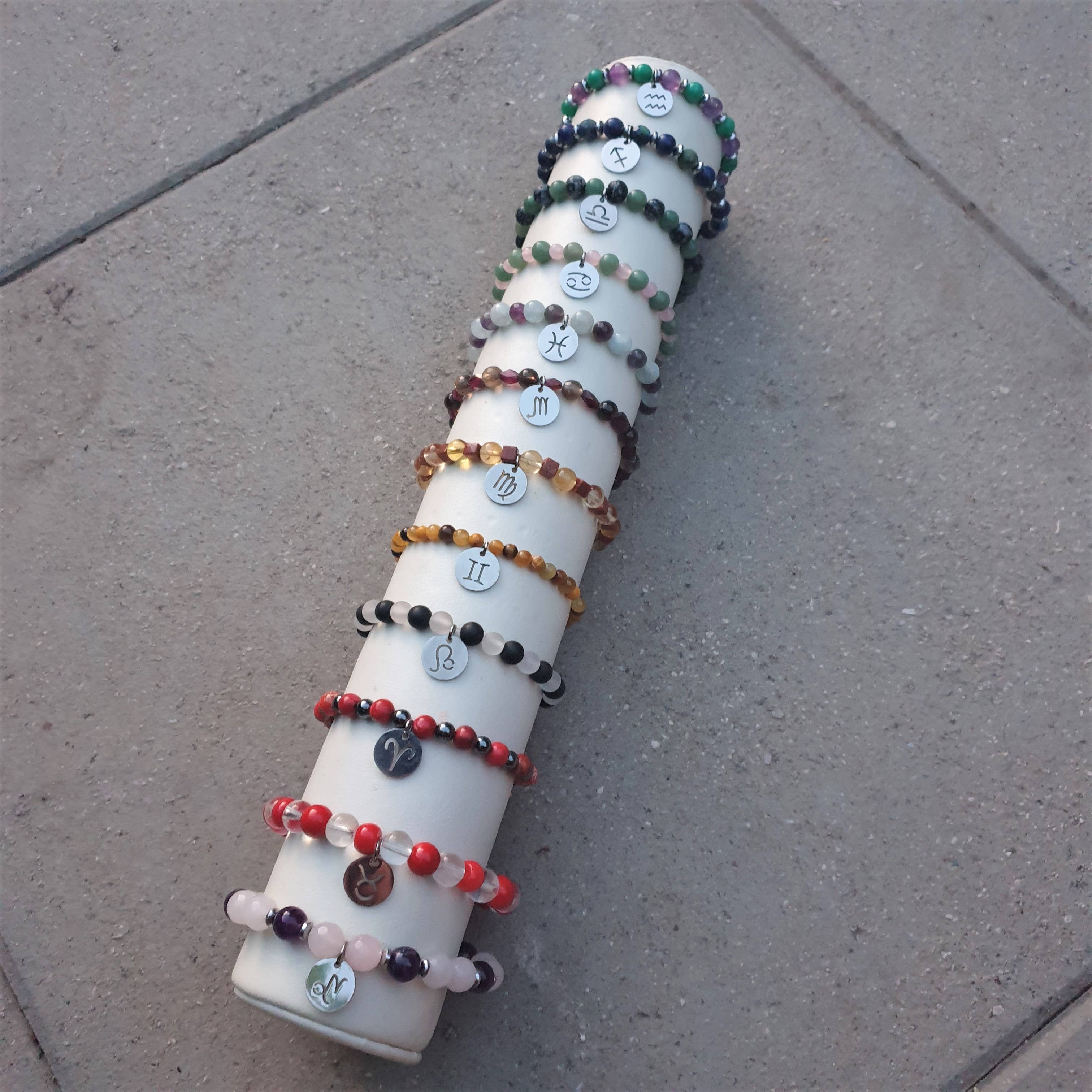 Lapiseum - Wholesale Jewelry Set - Zodiac healing stone bracelet set 12