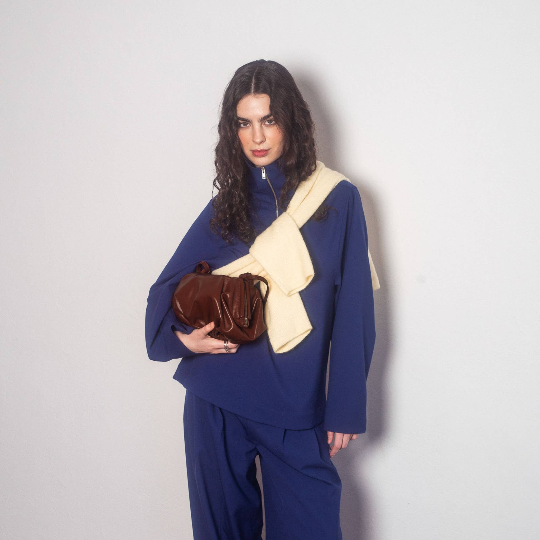 brown Plis Bag M, chestnut for wholesale on Faire1