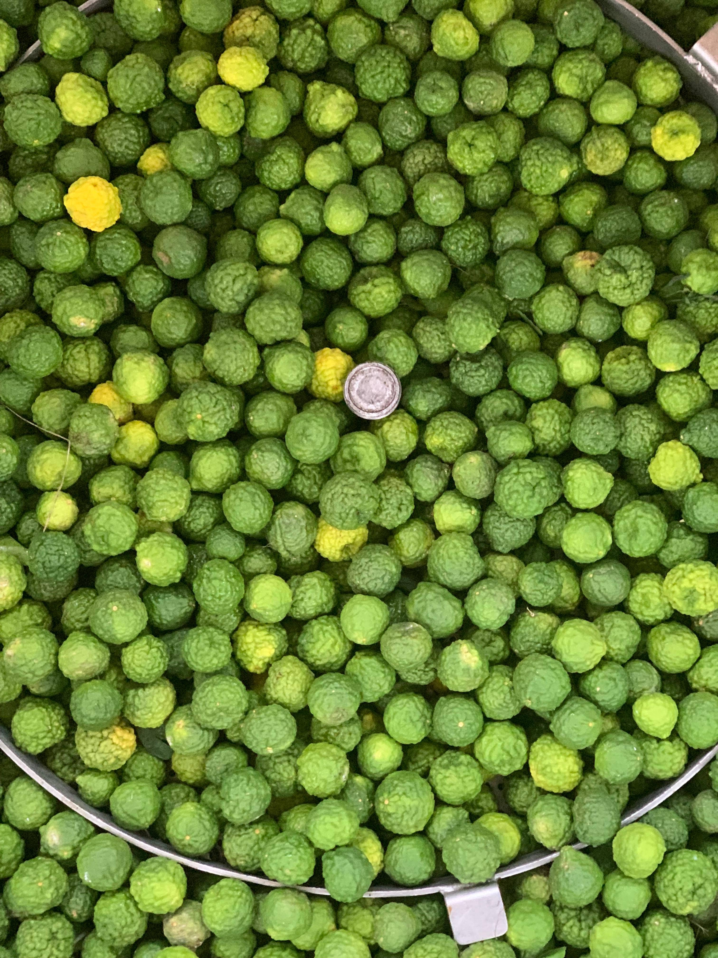 Essences Naturelles Corses - Vente Huile essentielle - Combava corse biodynamie - huile essentielle - Aromathérapie6