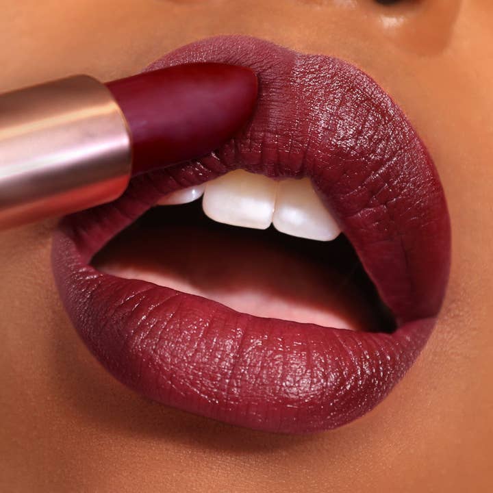 Moira Cosmetics - Wholesale Lipstick - Lip Goddess Lipstick (017, Willow)