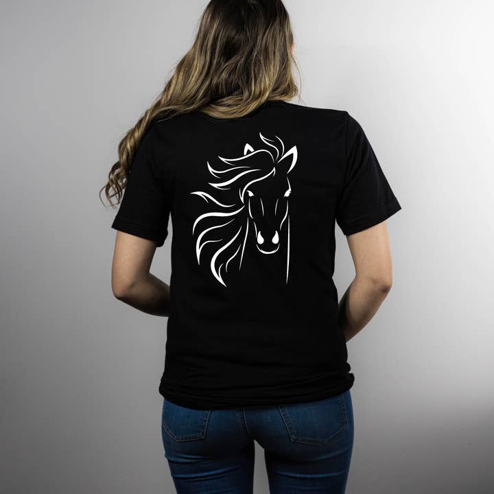 T-shirt Horse Outline pour la vente par The Dirty Cowgirl Apparel