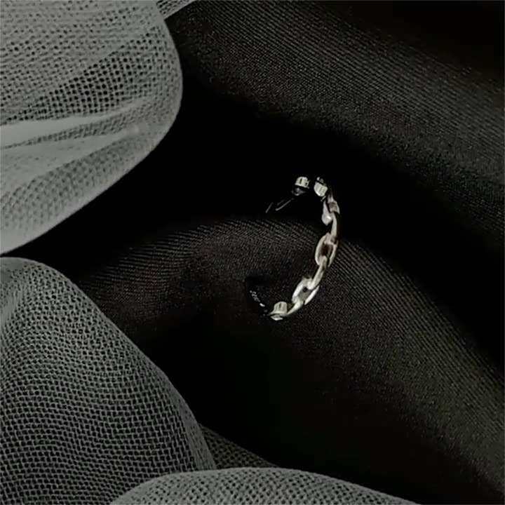 Perimade & Co. LLC - Wholesale Band/Stacked Ring - Stackable Chain Band Ring in 925 Sterling Silver